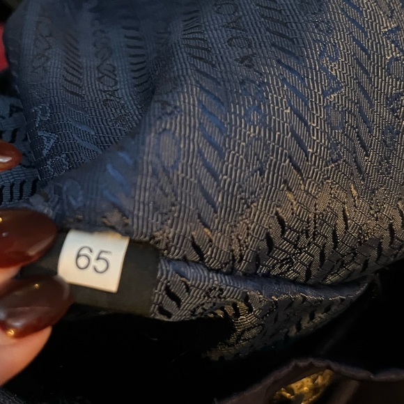 Prada triangle logo nylon backpack - Picture 5 of 5